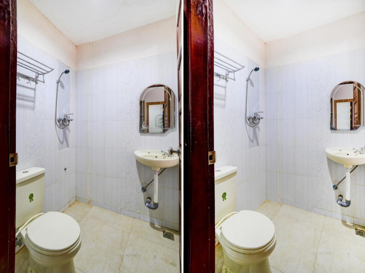 Oyo 90263 Hotel Diva Golf Бенгкулу Екстериор снимка